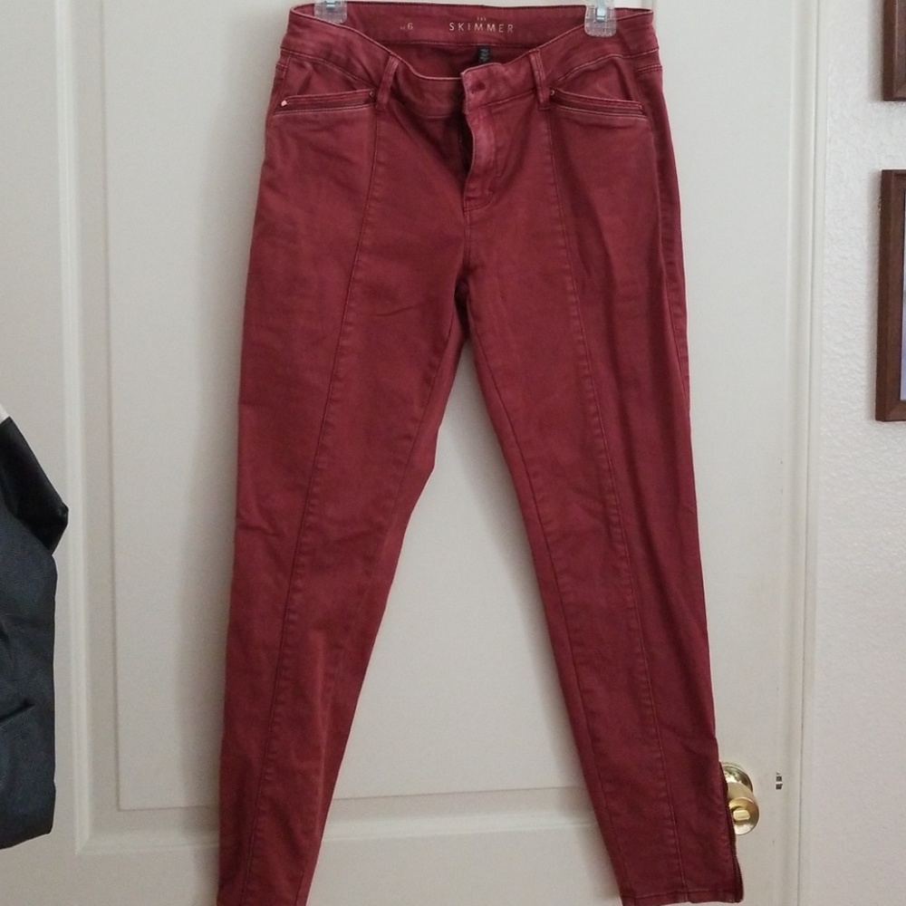 White house /Black Market jeans